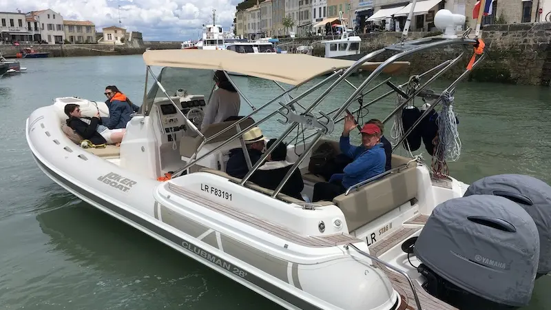 Bateau à quai