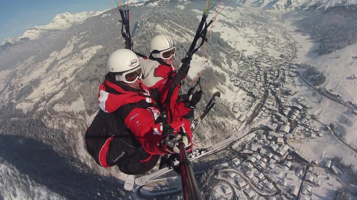 Baptême en parapente en hiver