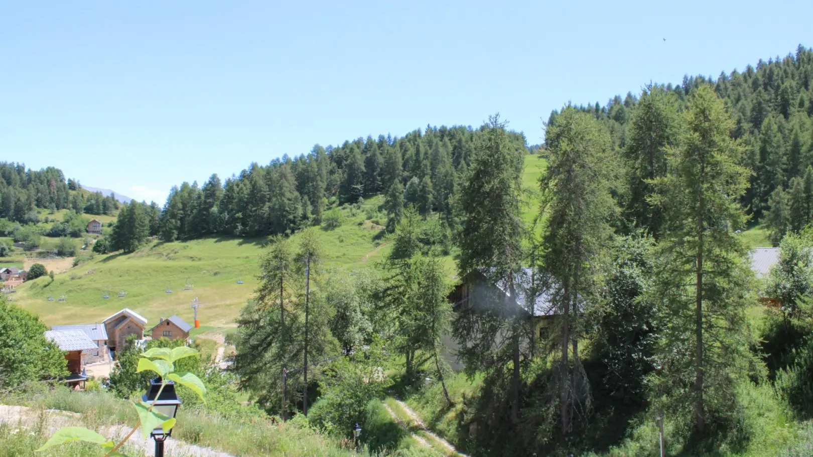Gîte Les Cerfs-Vue-Roubion Les Buisses-Gîtes de France des Alpes-Maritimes