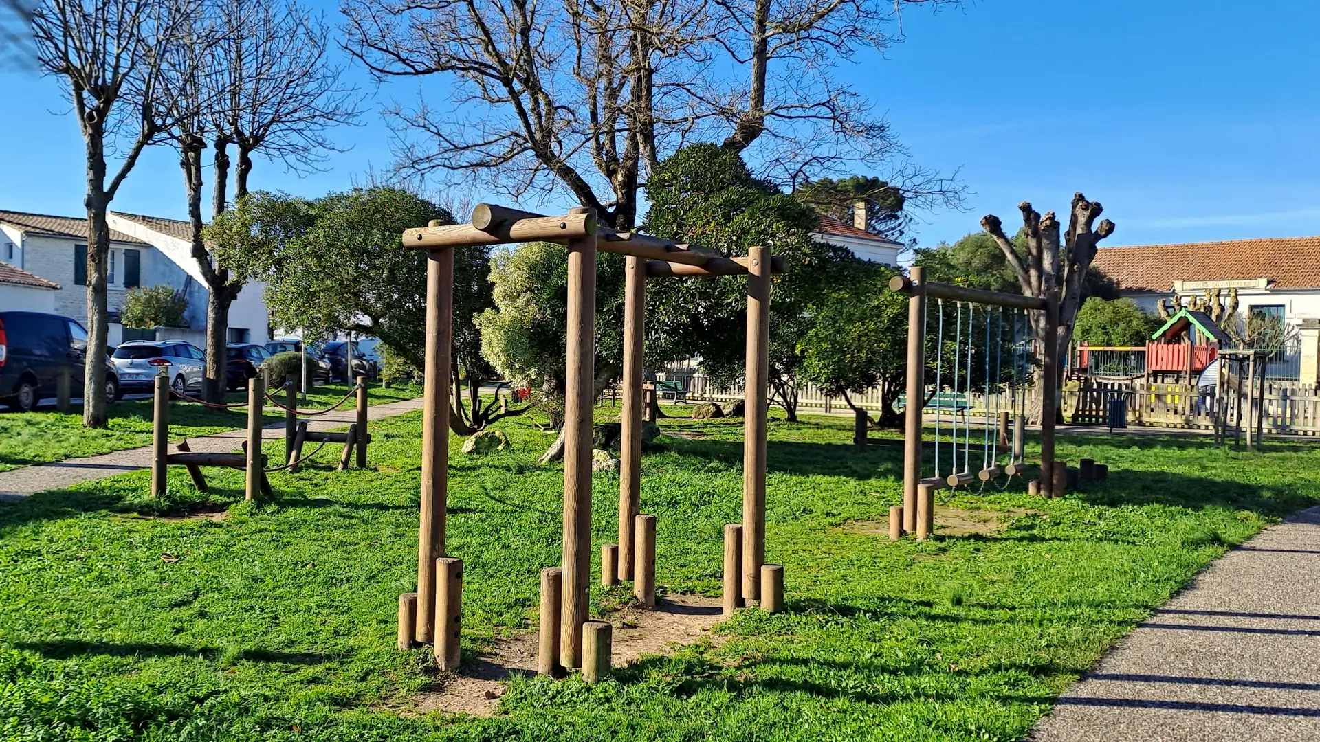 Aires de jeux - Square Roger Bonnin_La Couarde-sur-Mer