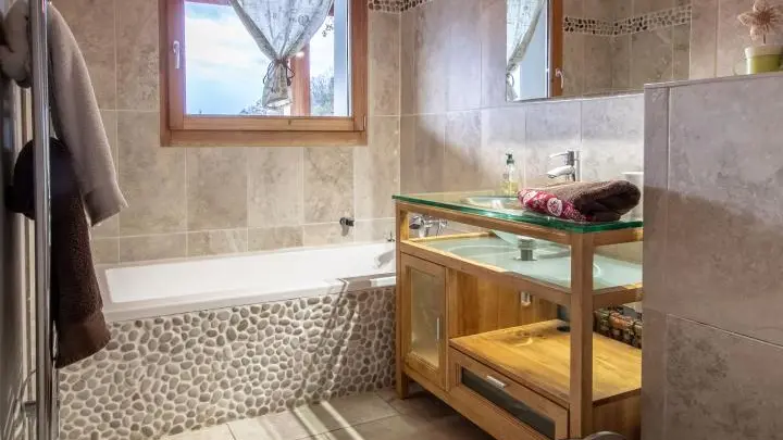 Salle de bain chambre 1