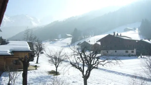 Vue depuis l'appartement hiver/View from the apartment winter-Vieux Noyer (Sorbier)-Le Grand-Bornand