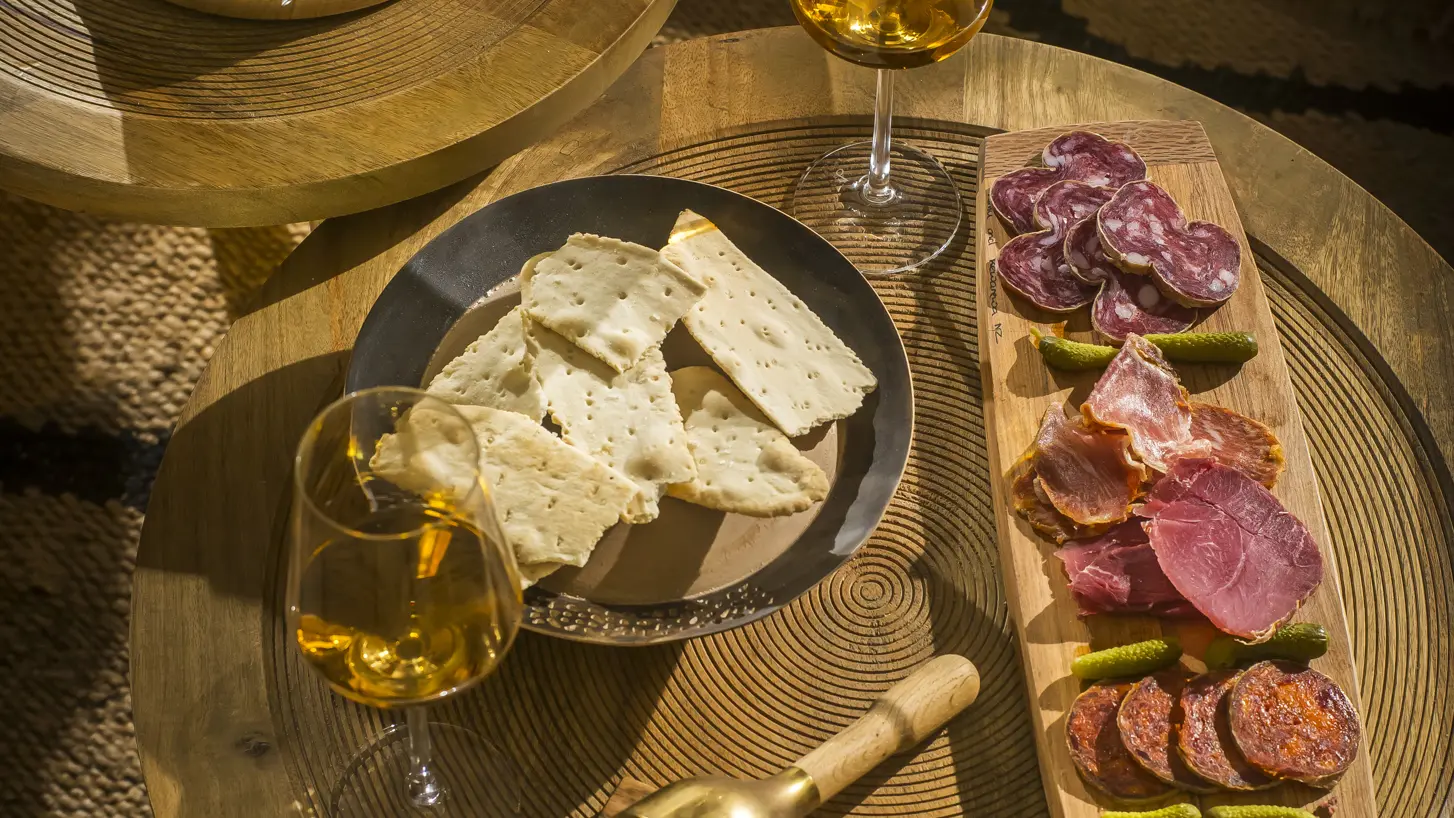 Un apéro au salon du bar