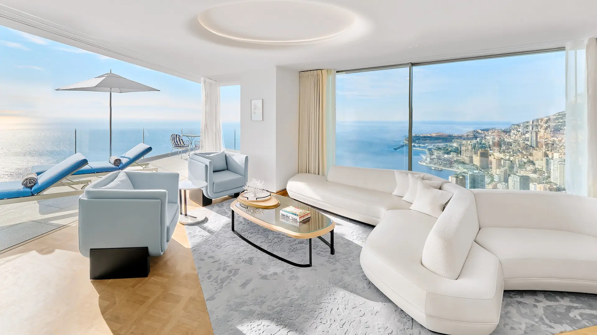Crystal Panoramic Suite