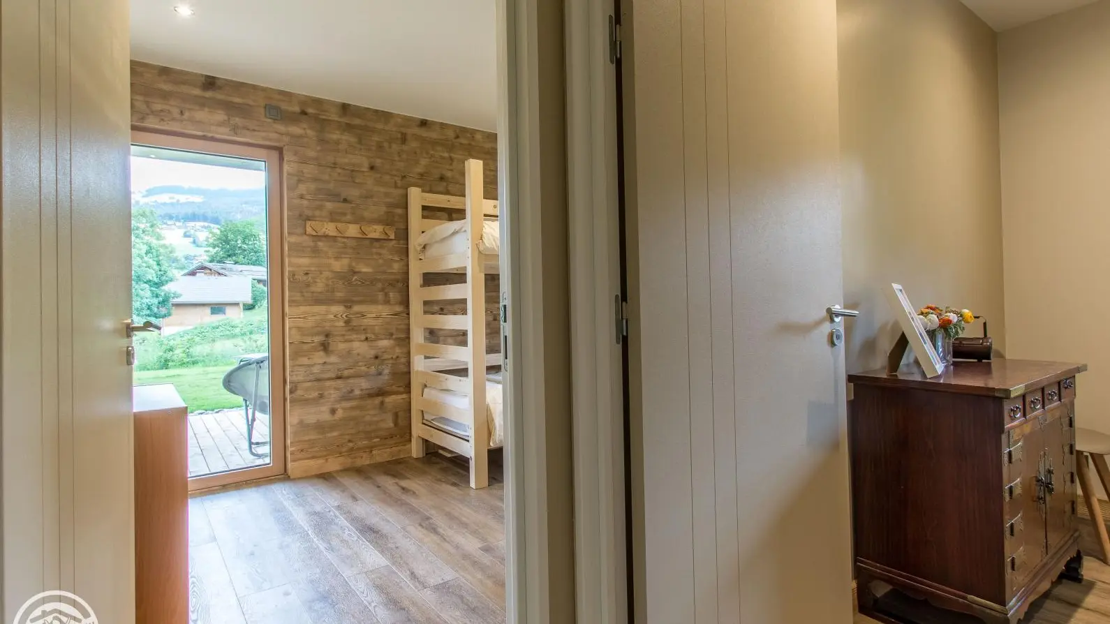 Couloir menant aux chambres