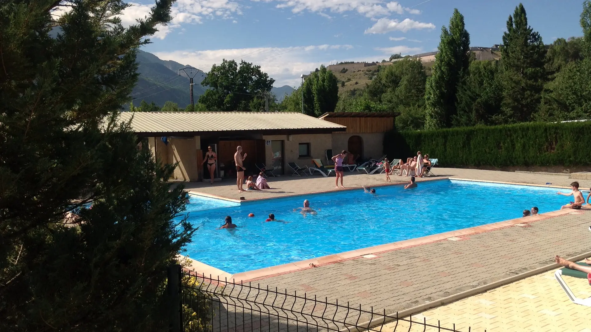 Piscine extérieure du Camping