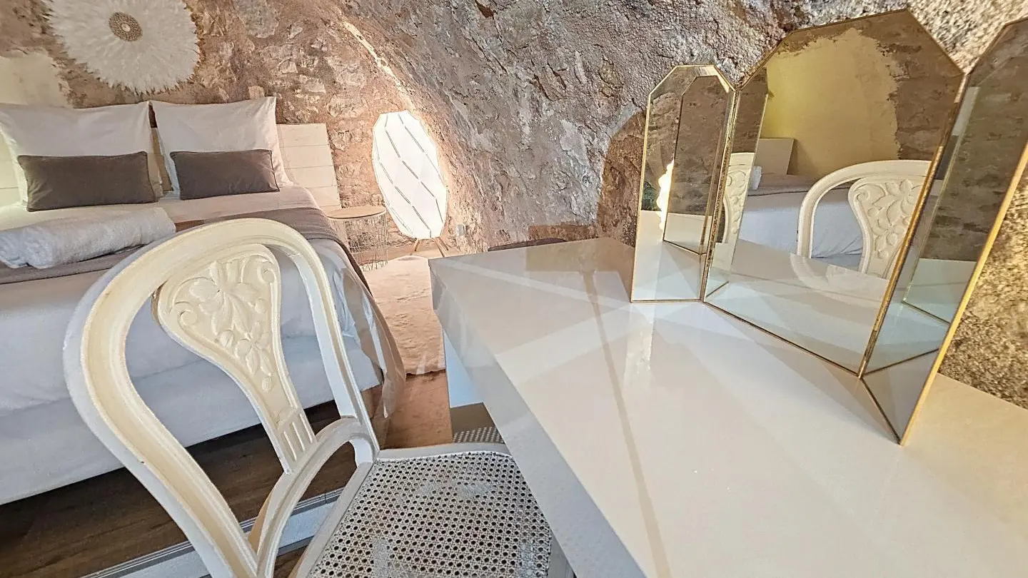 Gîte le Figuier de St Cé- Chambre Romance-Gîtes de France Alpes-Maritimes