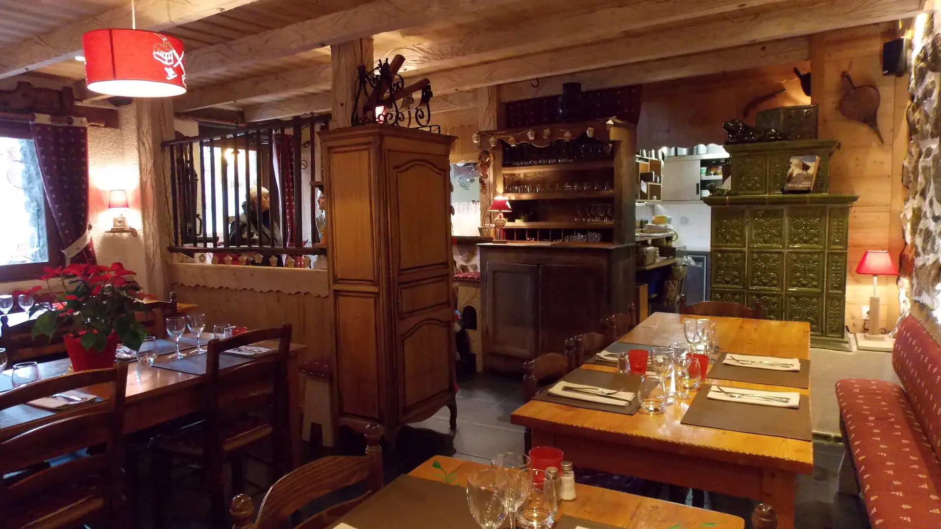 La salle du restaurant - La Grave