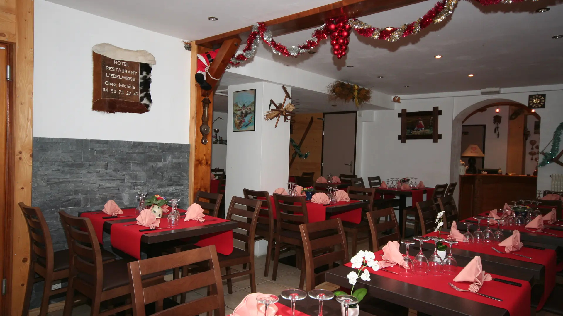 Salle du restaurant de l'hôtel Edelweiss Châtel