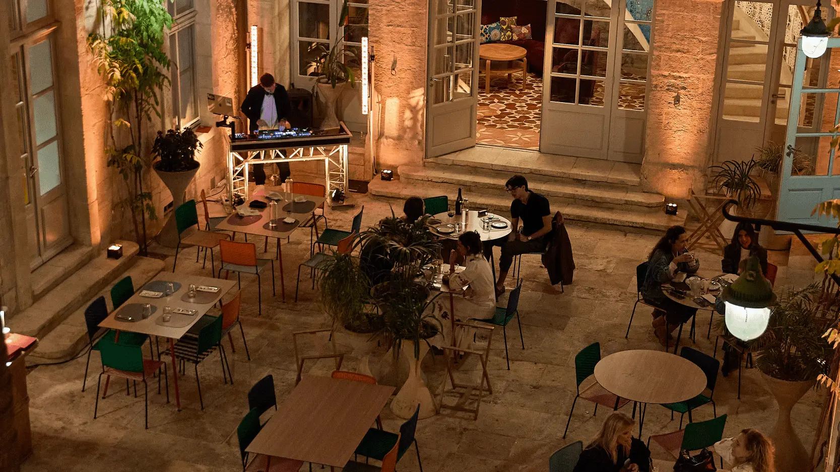 Patio de nuit