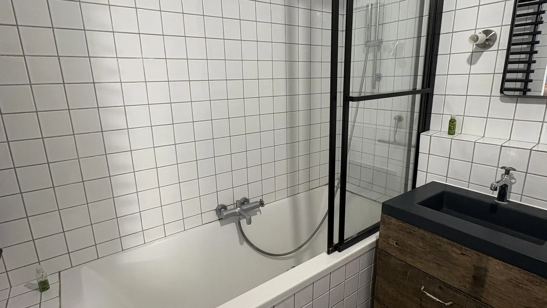 Salle de bain - vue 1