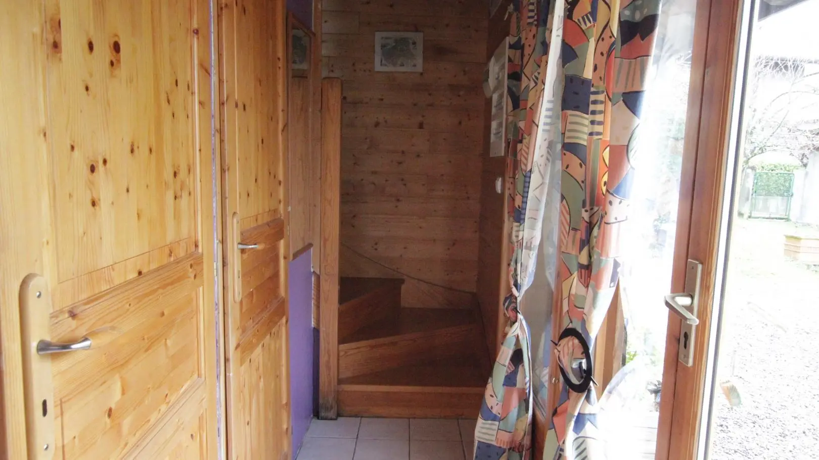 Accès à la mezzanine.