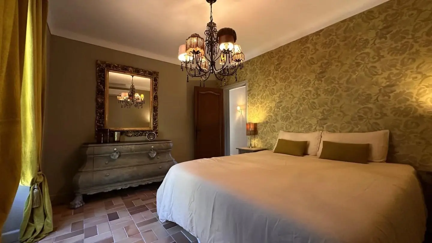 Bastide Aïna- Grasse- Chambre Géodora-Gîtes de Franbce Alpes-Maritimes
