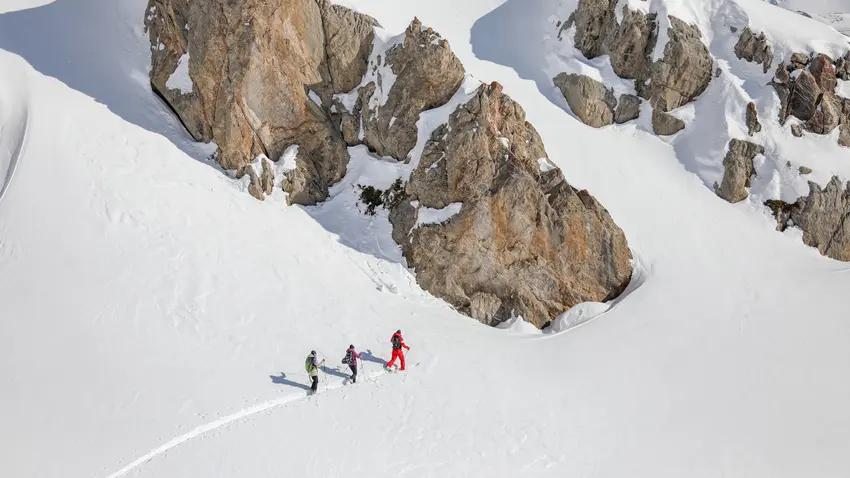 Ski touring on the Grandes Platières, view from above