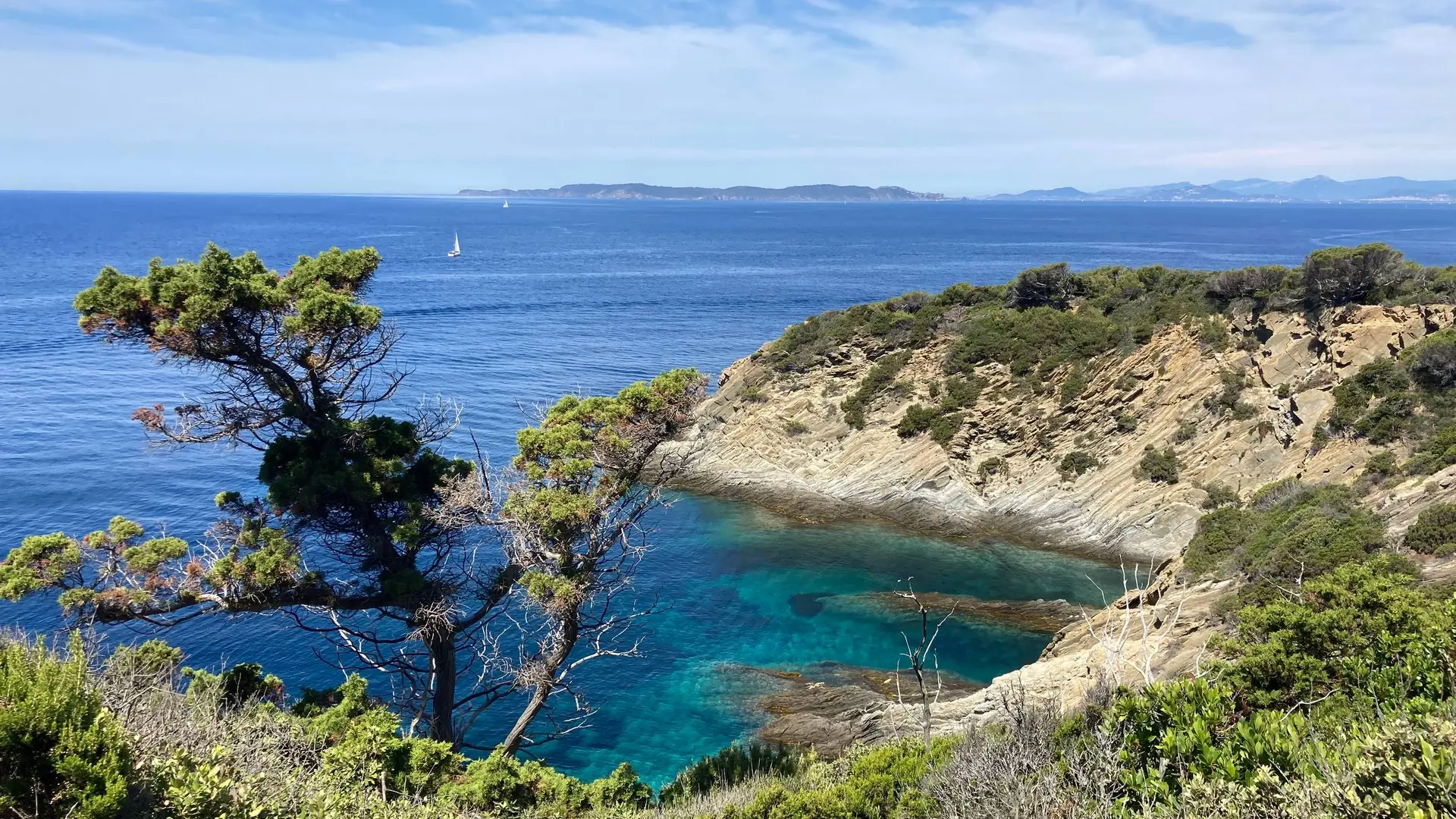 Point de vue du circuit des crêtes Port Cros