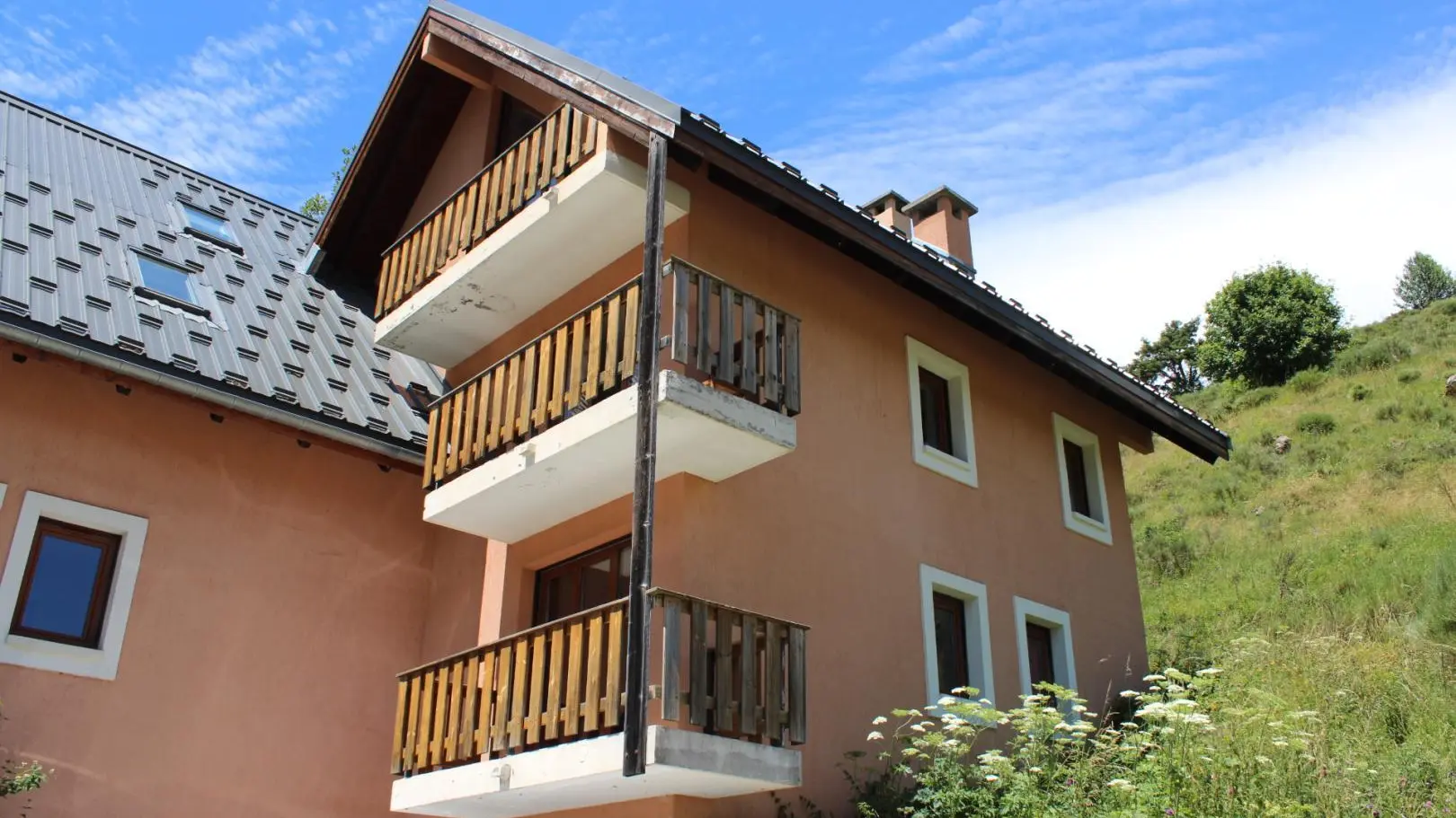 Gîte Les Faons-Résidences les Ecureuils-Roubion Les Buisses-Gîtes de France des Alpes-Maritimes