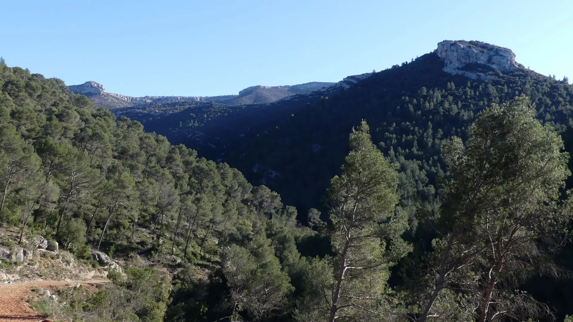 Descente vers le pont des Encanaux