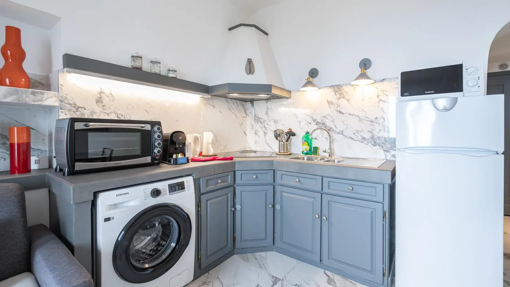 L'Amandier-Séjour/Cuisine-Mas d'Angeline-Beausoleil-Alpes-Maritimes