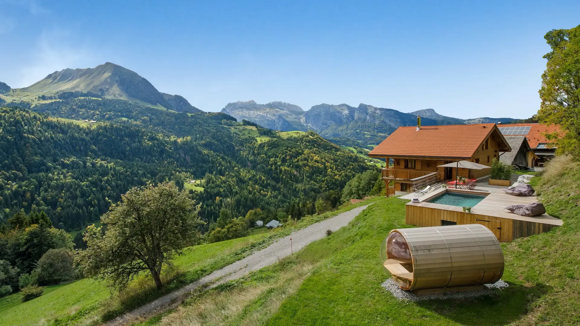 Chalet Manoe - OVO Network_Manigod