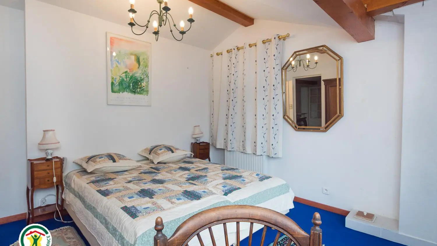 Chambre 3 : Suite 2 avec sanitaires privatifs : s.d'eau-wc. literie modulable 2x80x190 ou 1 lit 160x190