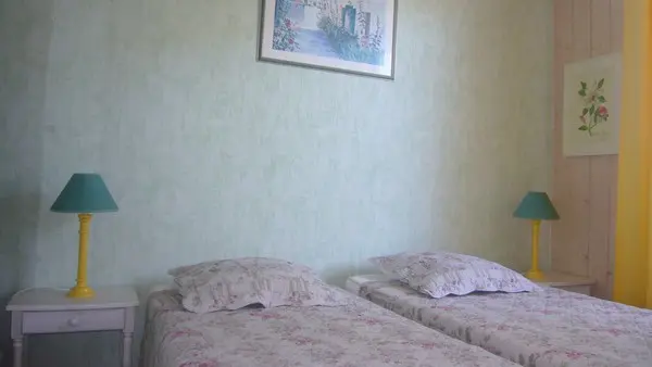 chambre simple 2 lits