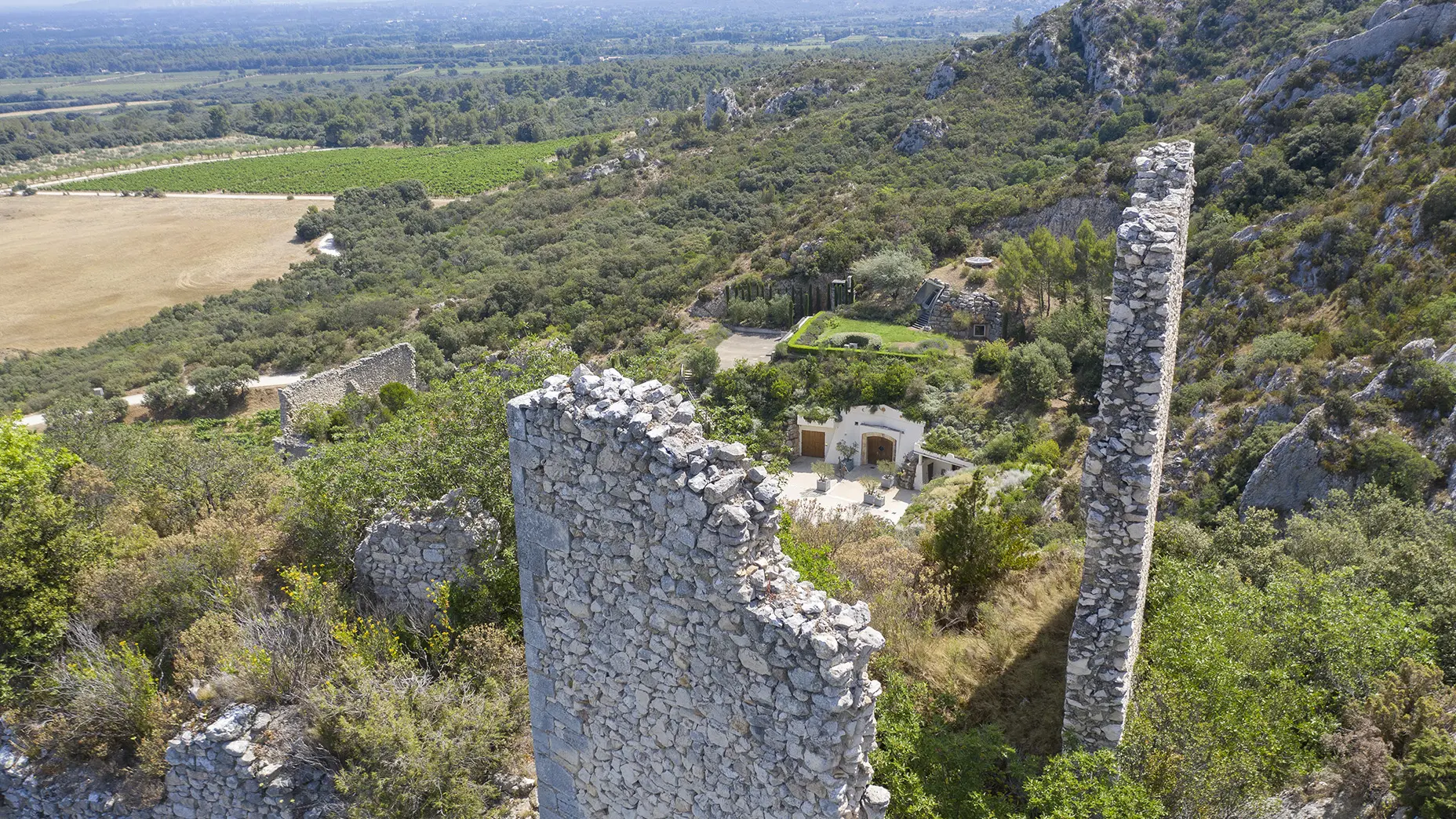 Vue du caveau Chateau Romanin