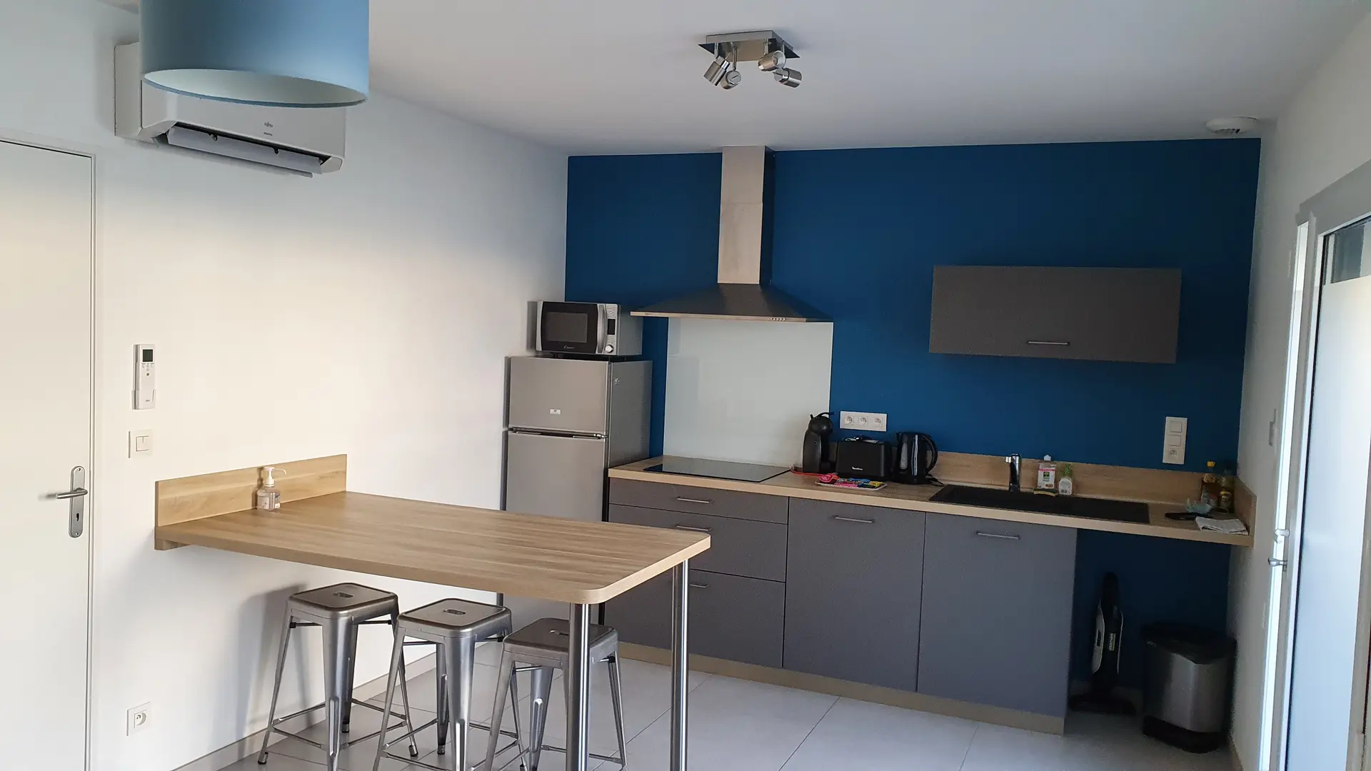 Cuisine équipée - Moulin Bleu