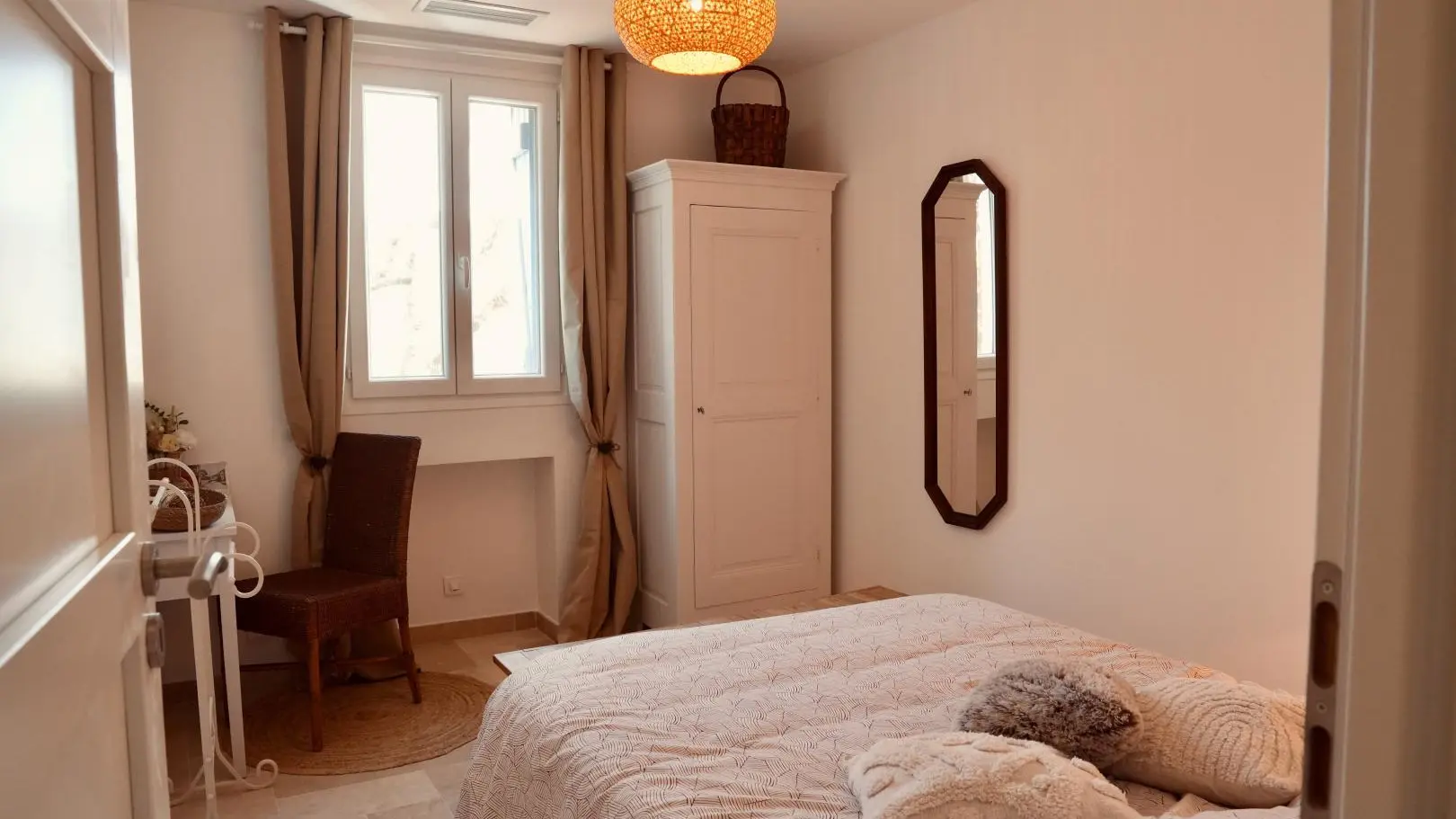 Gîte l'EnVie de Bonheur -chambre -Gîtes de France Alpes-Maritimes