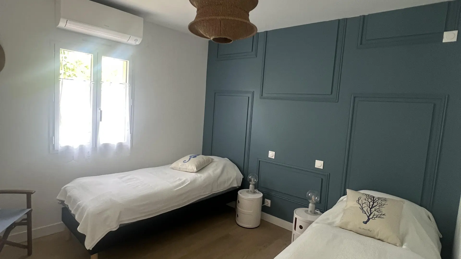 Habitación con dos camas individuales