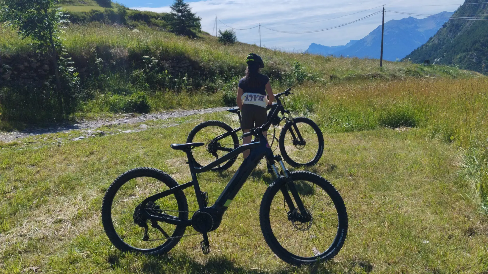 Chastan Sport - Randonnée trottinette Tout Terrain et location Fat Bike à assistance électrique_Crévoux