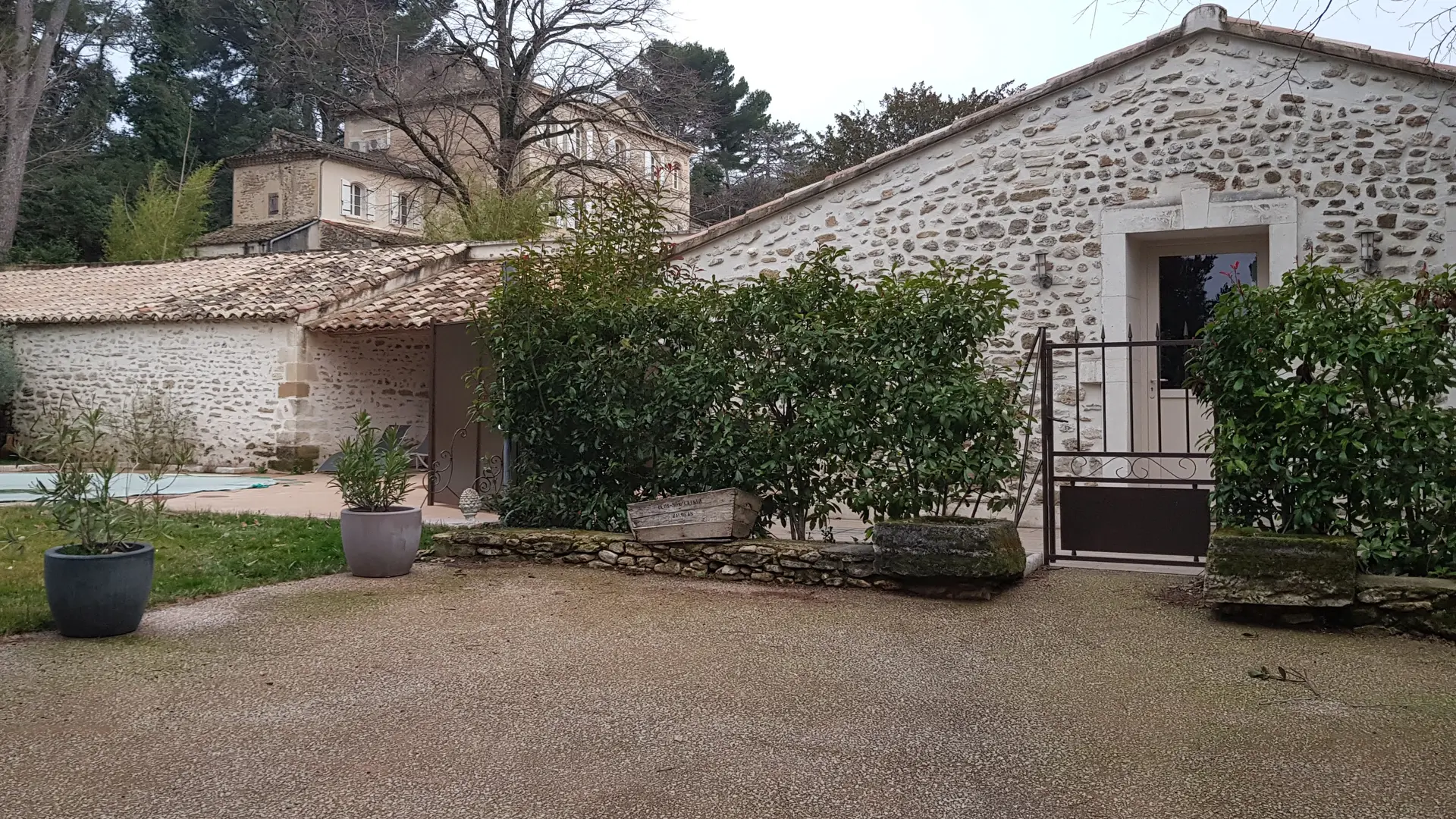 Façade maison - Le Mazet Montplaisir