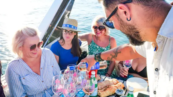 SUNSET EN BATEAU PRIVATISÉ ALL INCLUDE