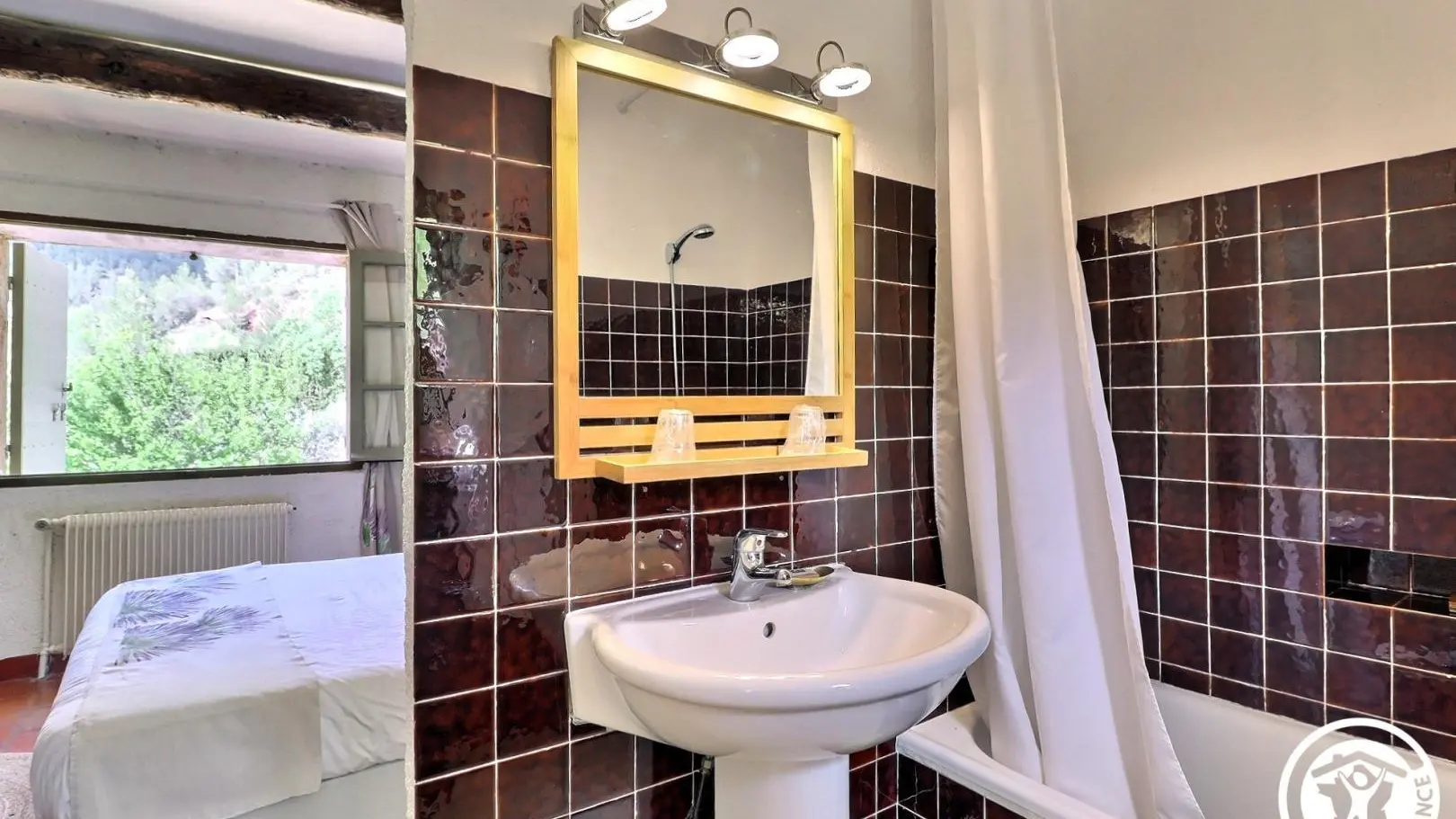 Salle de bains de la chambre Paul Cézanne