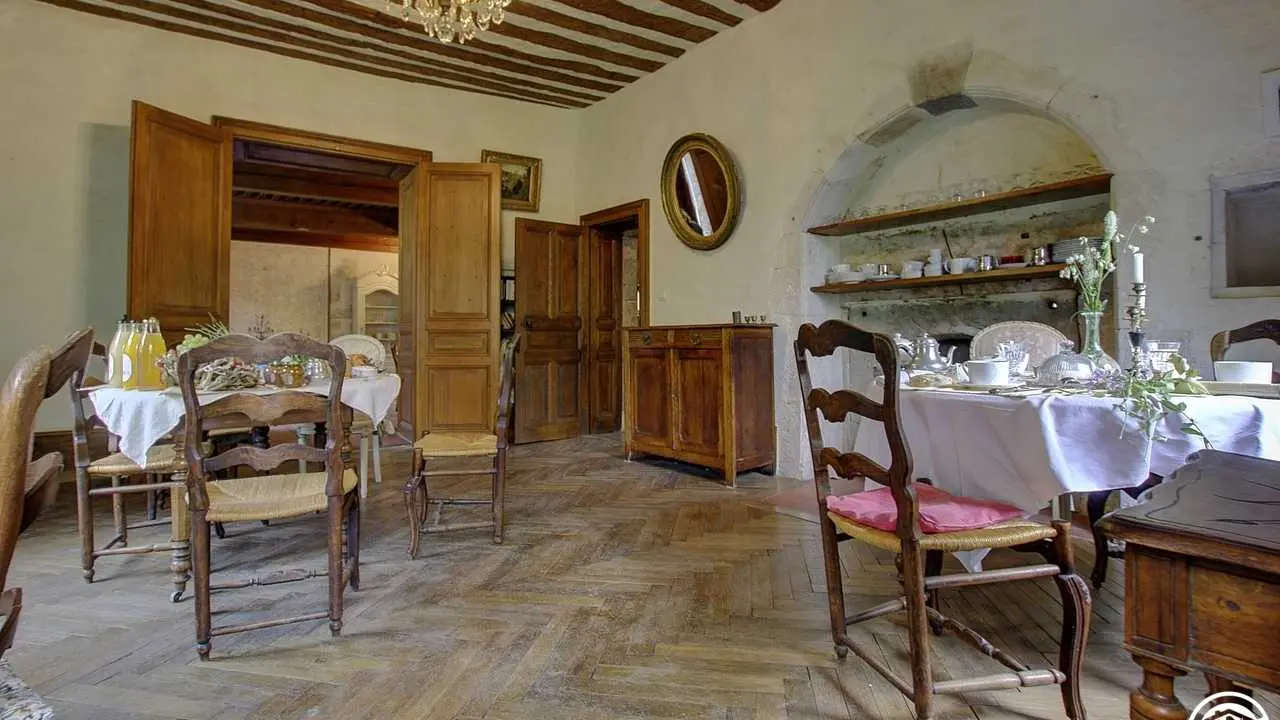 Salle petits-déjeuners.