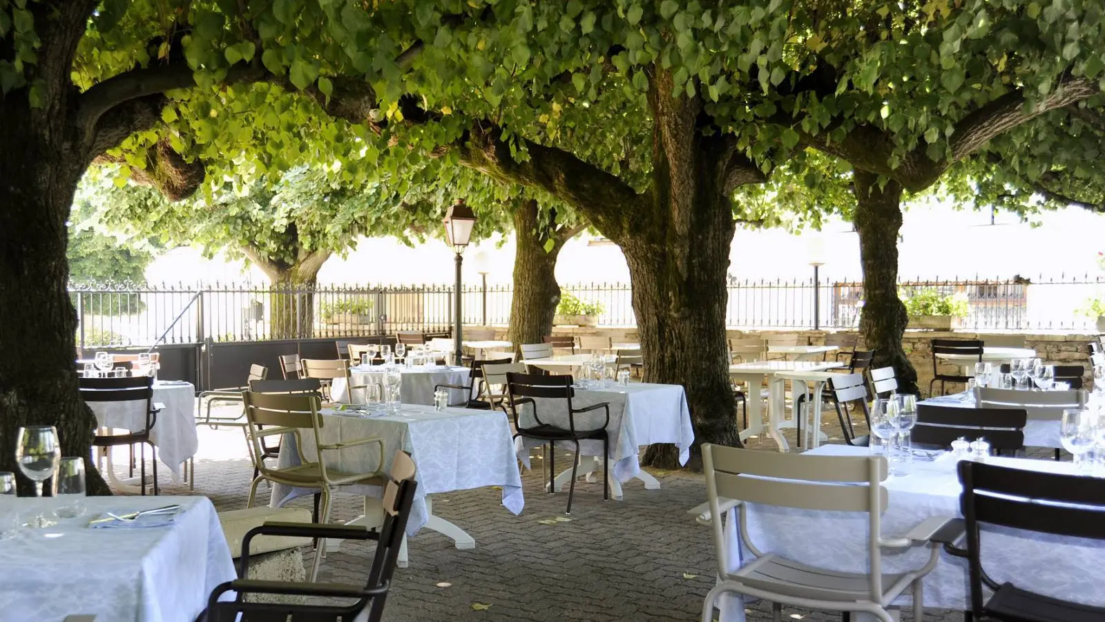 Terrasse du restaurant Emile Job