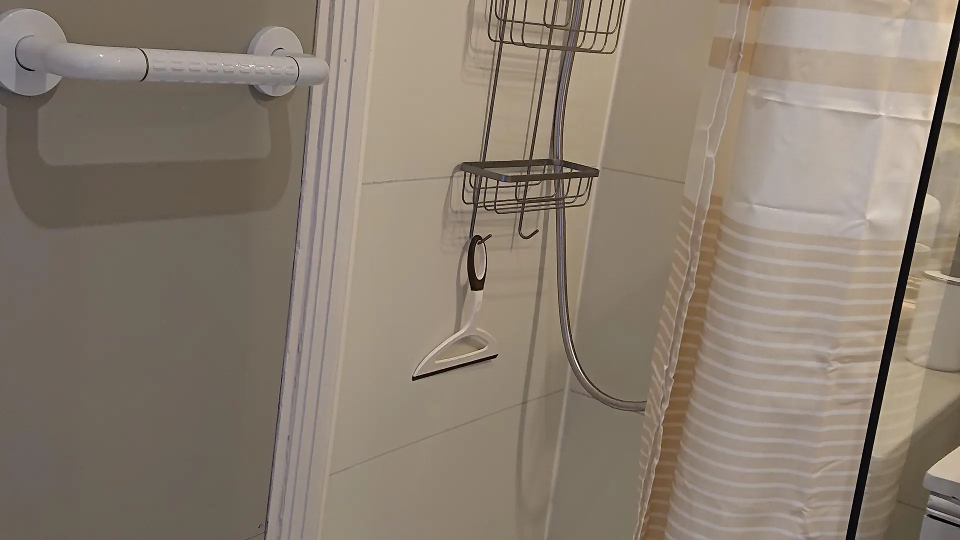 salle d'eau / douche 70 x 70