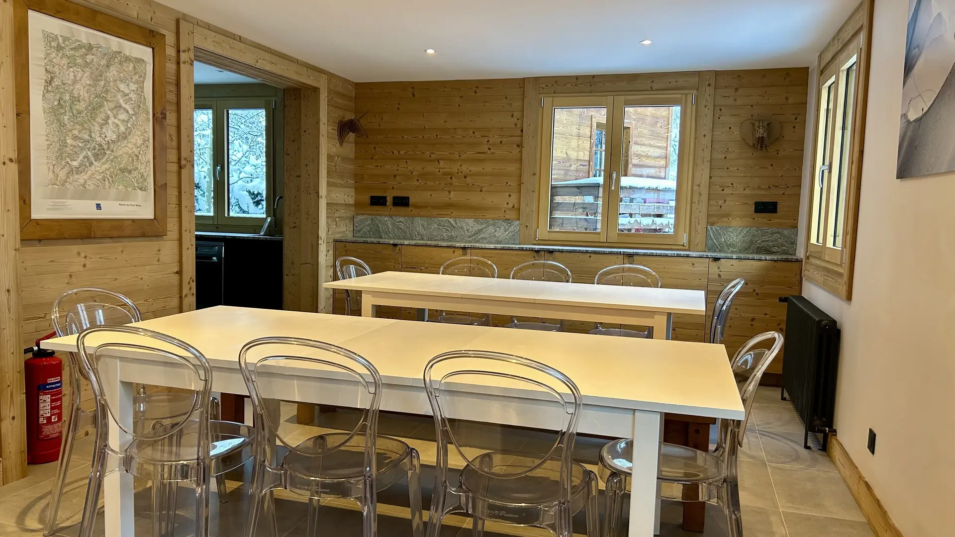 salle à manger pour 8 à 28 personnes