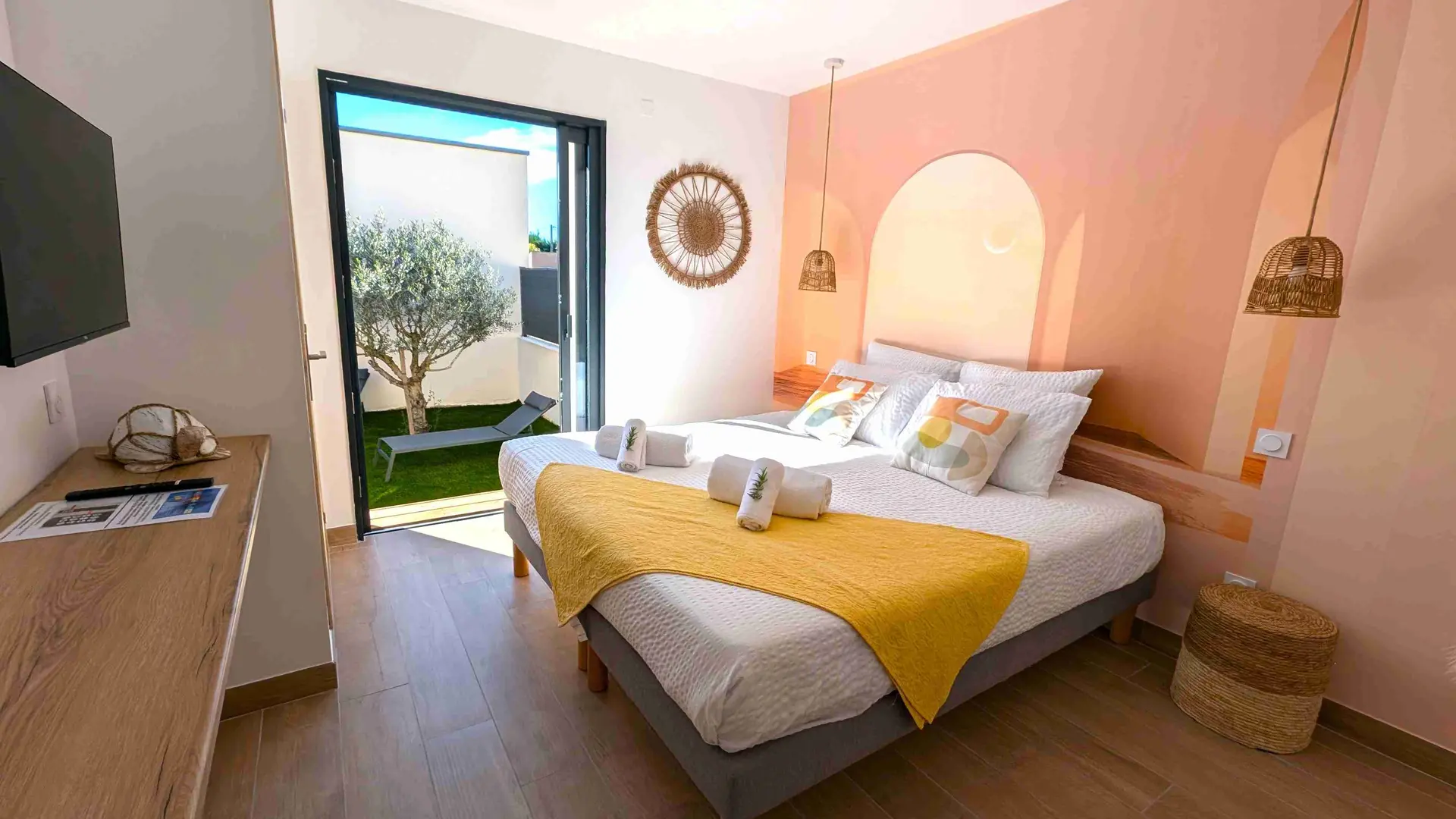Daya Lodge - Lodge évasion_L'Isle-sur-la-Sorgue chambre