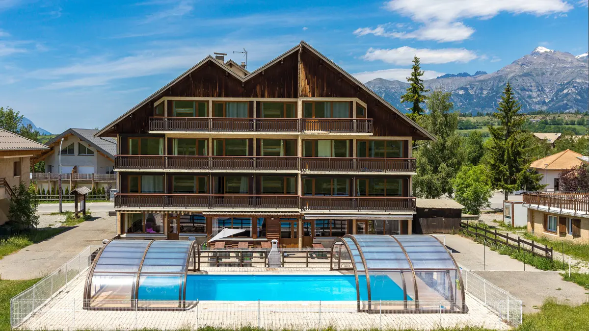 Centre de vacances L'Arche, station de ski d'Ancelle, vallée du Champsaur