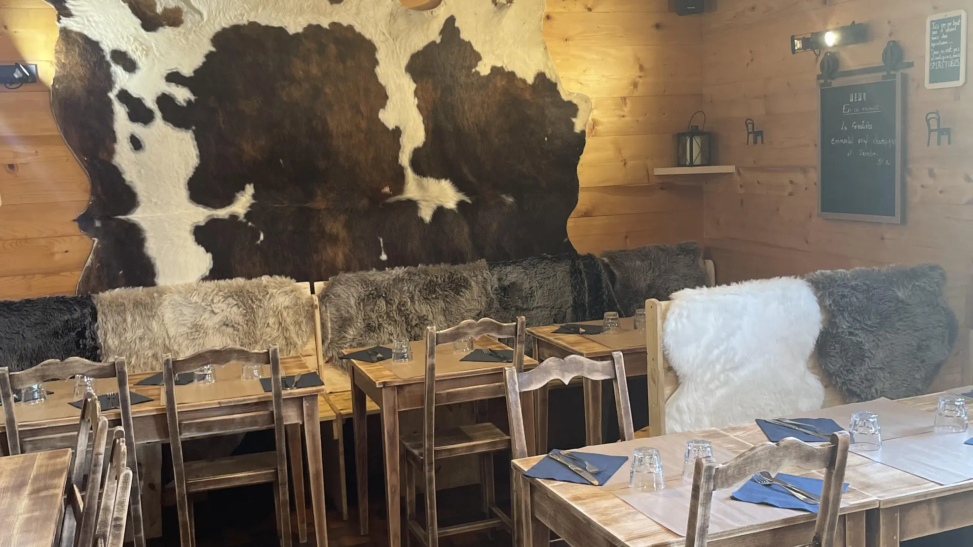 Restaurant La Crêp'rit du Chinaillon de l'intérieur