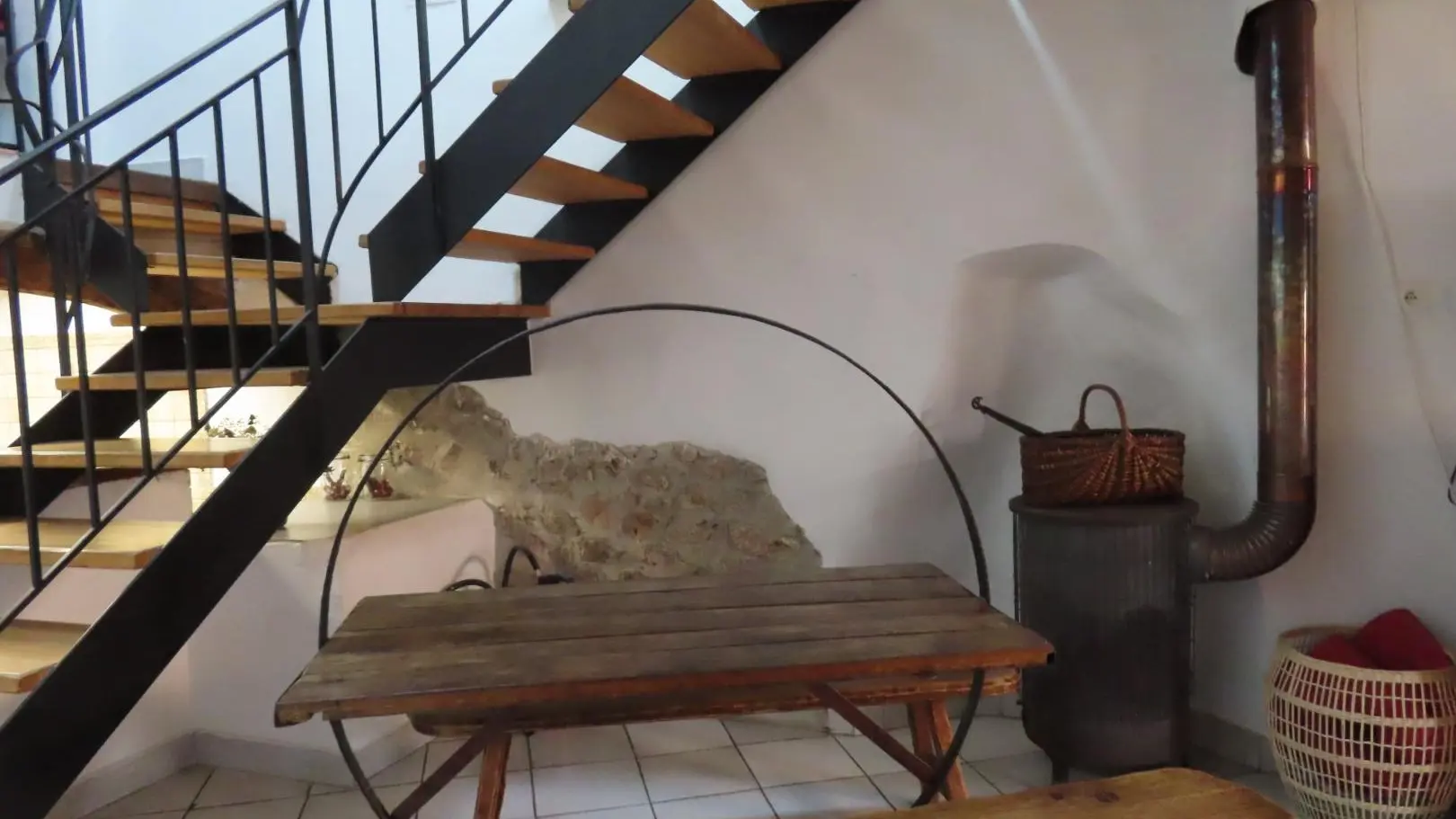 Espace repas - La Ferrage - Gîte de Groupe St Jeannet - Gîtes de France Alpes-Maritimes