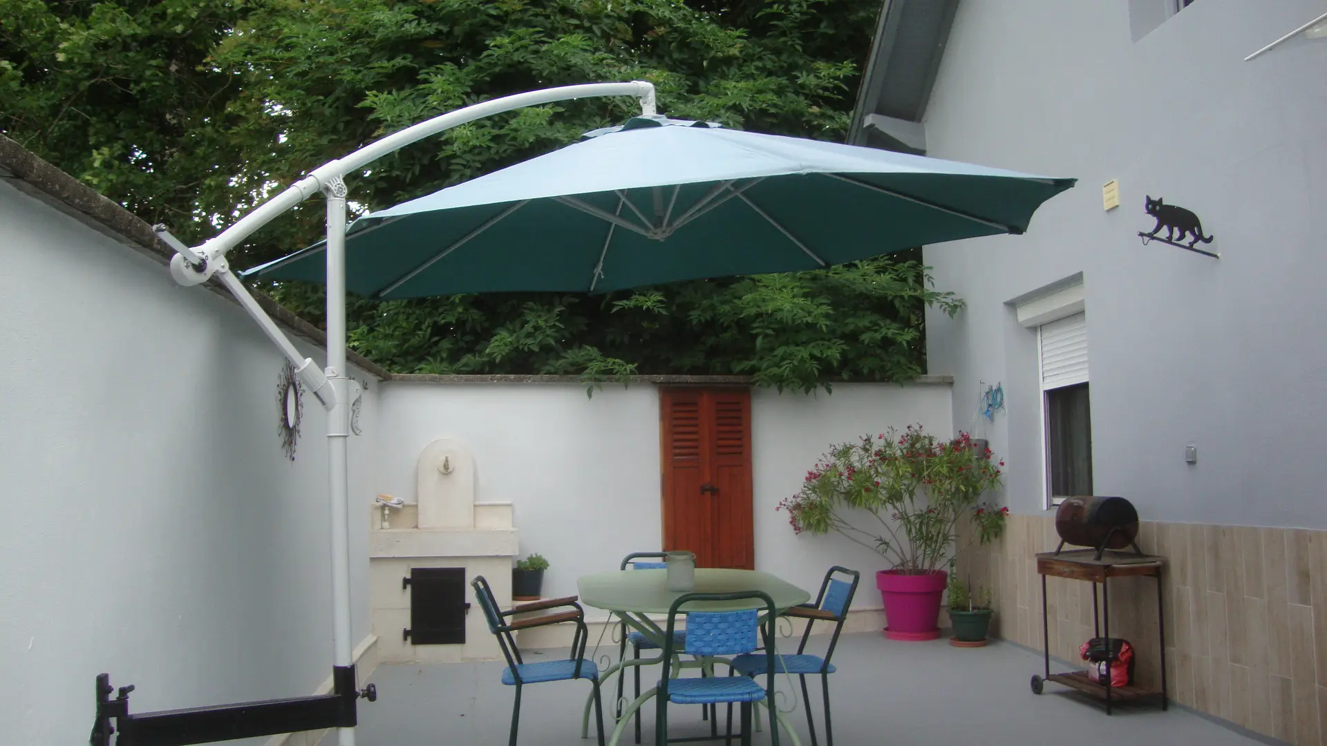 Le gîte du chat noir