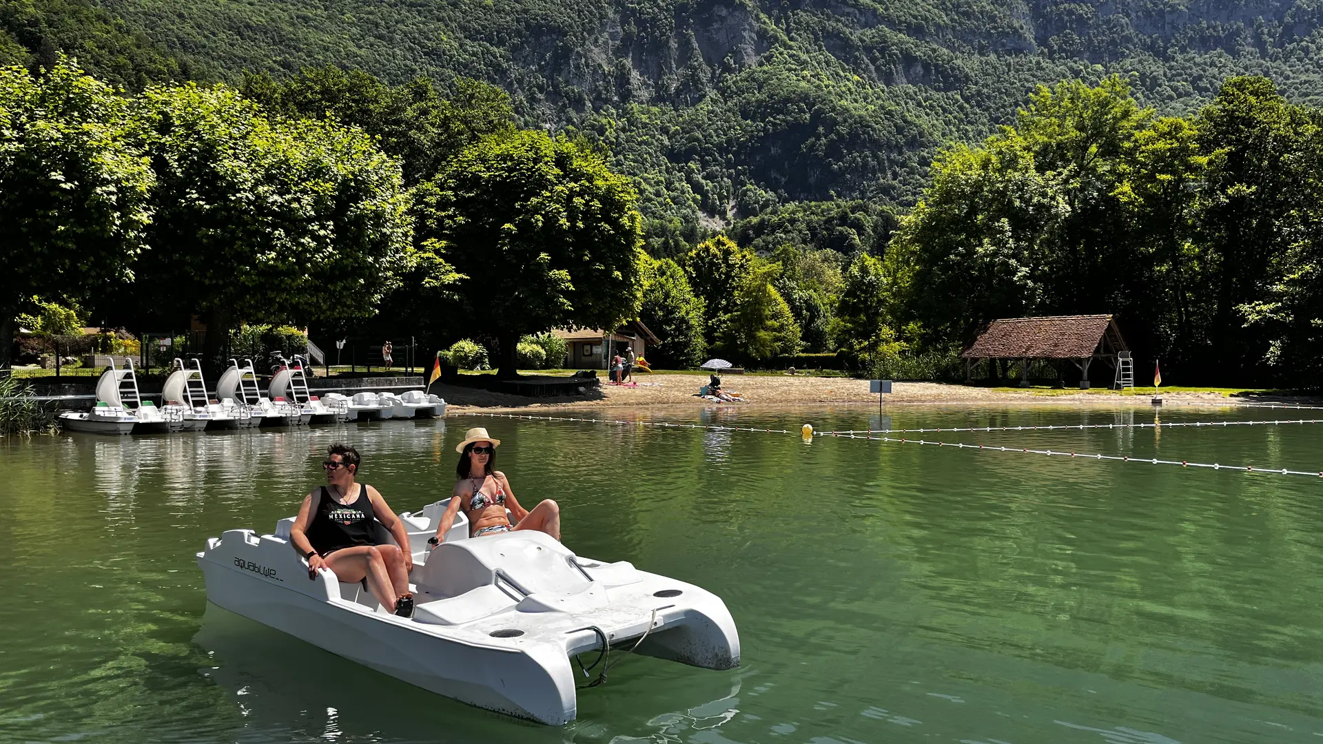 Pédalo à Aiguebelette-le-Lac