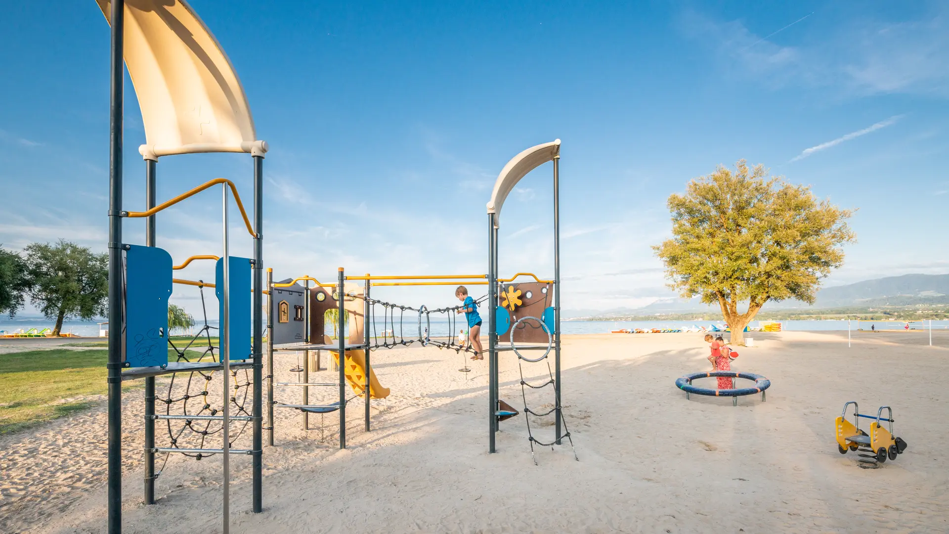 Aire de jeux excenevex