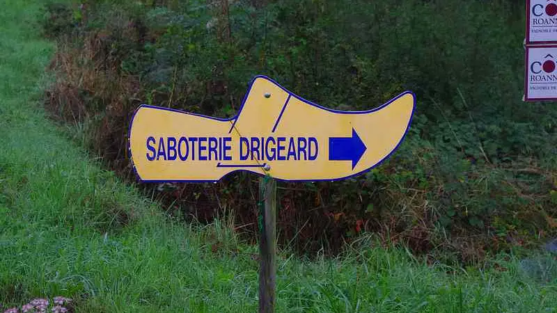 Panneau indiquant la Saboterie Drigeard