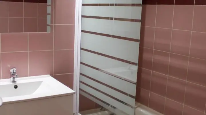 Gîte Les Cerfs-Salle de Bains-Roubion Les Buisses-Gîtes de France des Alpes-Maritimes