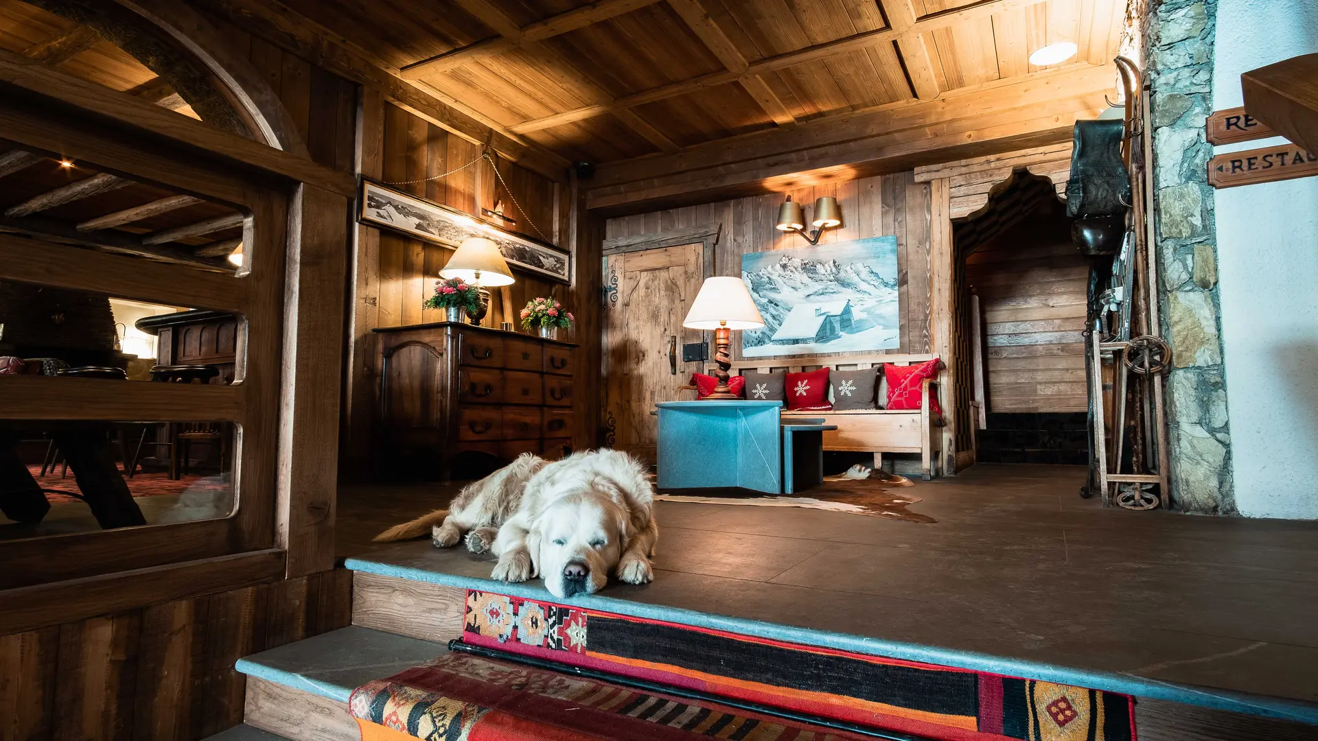 Hall de Réception avec Hattila_Hôtel Le Blizzard 5*_Val d'Isère