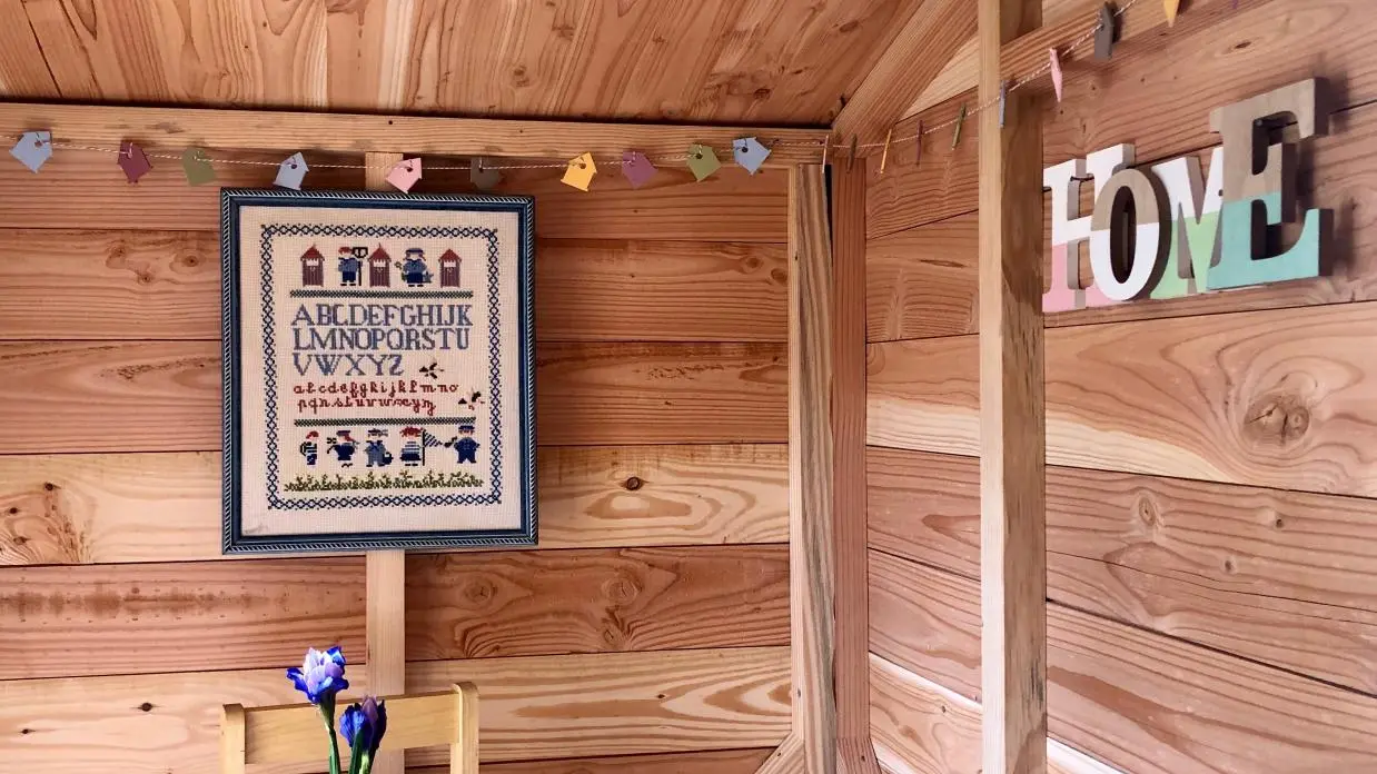 Sweat home : Intérieur de la cabane des enfants