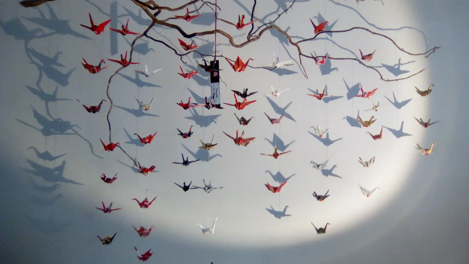 mobile pliages petites grues japonaises en papier japonais