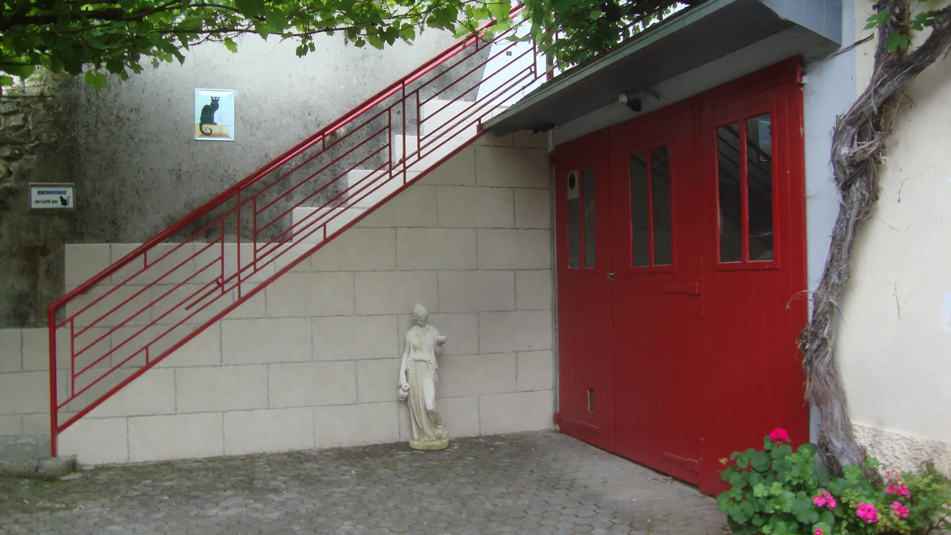 Le gîte du chat noir